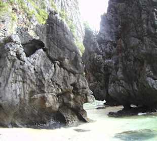 Felsen vor der Small Lagoon