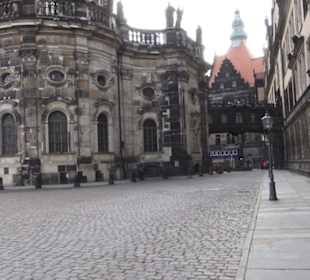  Katholische Hofkirche