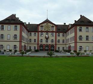 Schloss Mainau mit Schlosshof