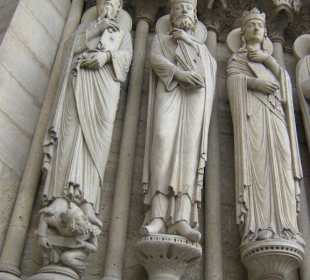 Statue sulla facciata