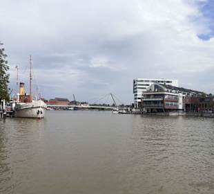 Hafenpromenade Leer in Leer
