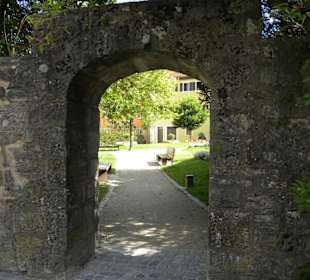 Durchgang zum Rathausgarten