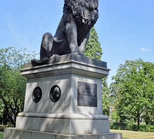 Impressionen vom Idstedt-Löwen