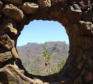 Das Fenster zur gigantischen Bergwelt 