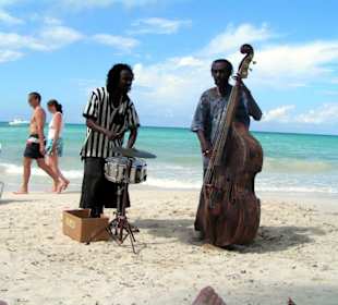 Musiken am Strand von Negril
