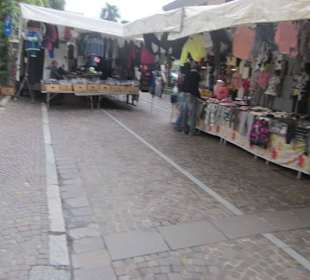 Markt in Dongo