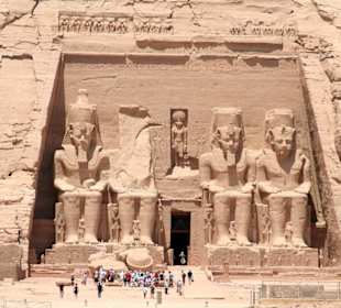 Abu Simbel, Tempel Ramses II
