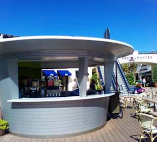 Festival Park Outlet Center in Marratxi