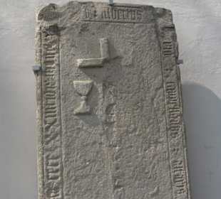 Grabstein des Klosterkaplans Albrecht Binzwang