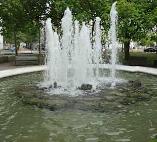 Der Springbrunnen am Kaiser-Wilhelm-Ring