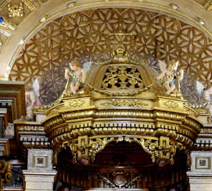 Details zu Hochaltar