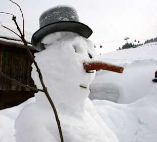 Schneemann auf der Simonalm