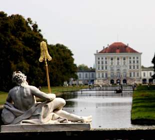 Das Schoß von den Kaskaden aus