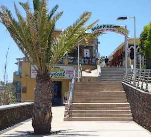 Shopping Center Tropical