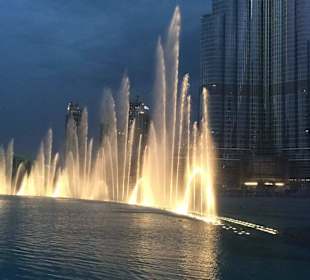 Wasserfontänen Dubai Mall