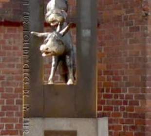 Denkmal der Rigaer Bremer Stadmusikanten von vorne