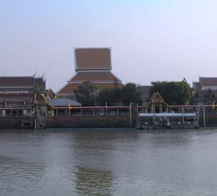 Wat Phanan Choeng
