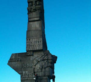 Pomnik.