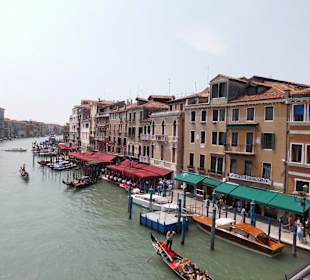 Venedig, Kanäle und Gassen mit Shops