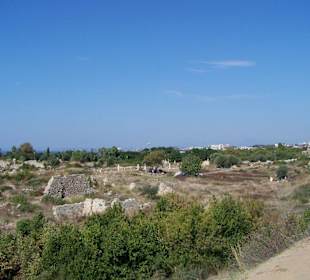 Blick von den Dünen in die Ruinenstadt