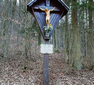 Kreuz im Wald des Bärentales