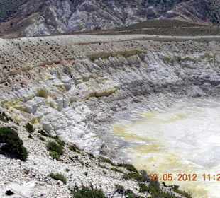 Stinkender Vulkankrater