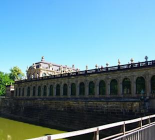 Linker Bereich vom Zwinger