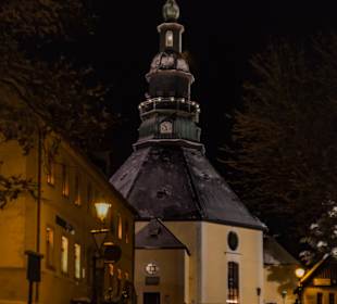 Die Seiffener Bergkirche im Schnee