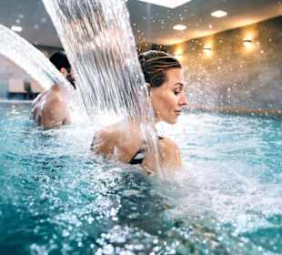 Schwallmassage im Heidemoor in der Salztherme