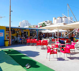 Direkt an der Hauptstrasse