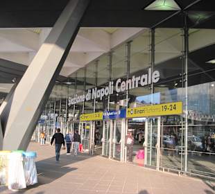 Stadtione Centrale - Piazza Garibadli