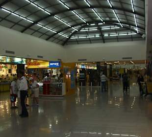 Senzo Mall, großes Einkaufszentrum