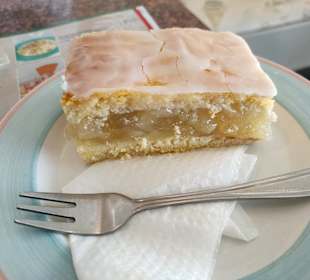 Raith's deli, gelateria and bakery