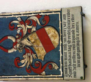 Wappen mit Beschriftungen
