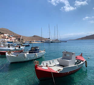 Ganz klares Wasser auf Chalki