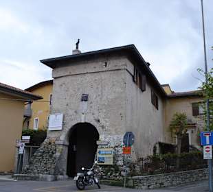 Eingang zum Schloß
