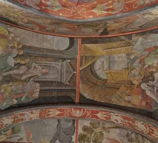 Fresken an der Decke