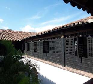 Blick aus dem Obergeschoß auf den Innenhof