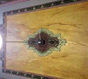 Decken im Eingangsbereich