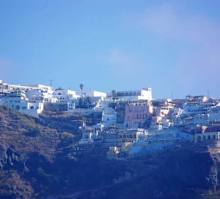 Santorin selbst im Bild Landschaft, Stadt