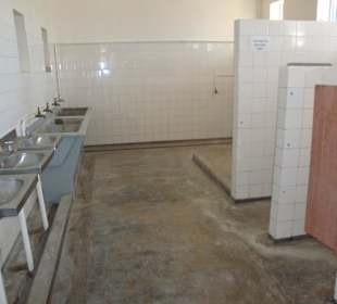 Gefängnis / Gemeinschaftswaschraum