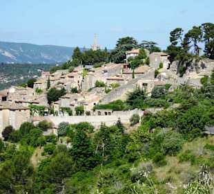 Blick auf die Altstadt von Bonnieux