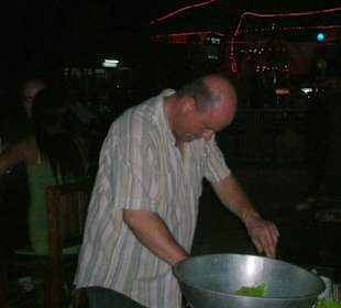 Inhaber der 5!5! Bar