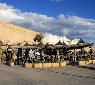 Kaffe an der Medina Hammamet