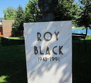 Denkmal Roy Black