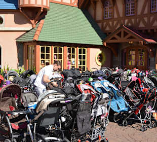 Kinderwagen gefällig?