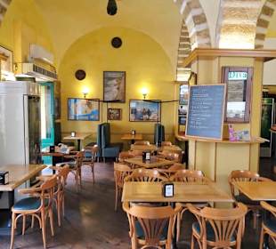 Gastraum des Diva Cafe