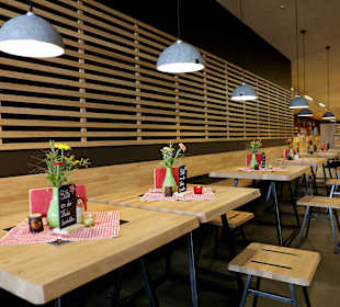 Blick ins Bistro von PurNatur Kempten