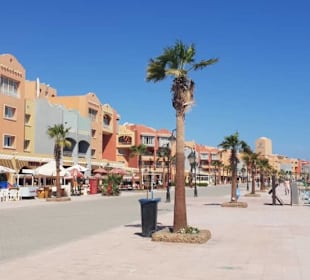 Hurghada Stadtrundfahrt von Zakharious Tours