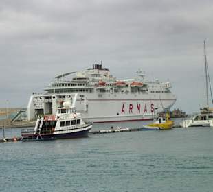 Fähre im Hafen von Morro Jable